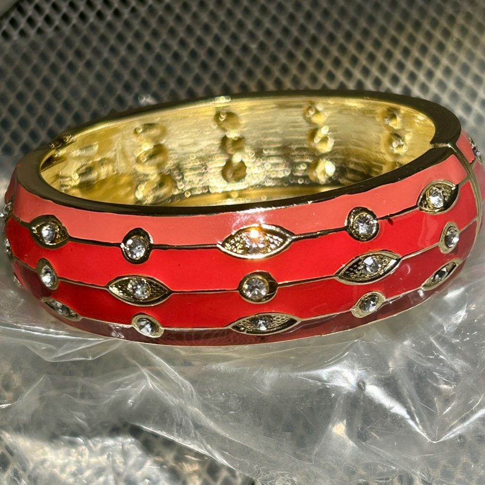 Enamel Clamper Bangle Bracelet NWOT Persimmon Peach